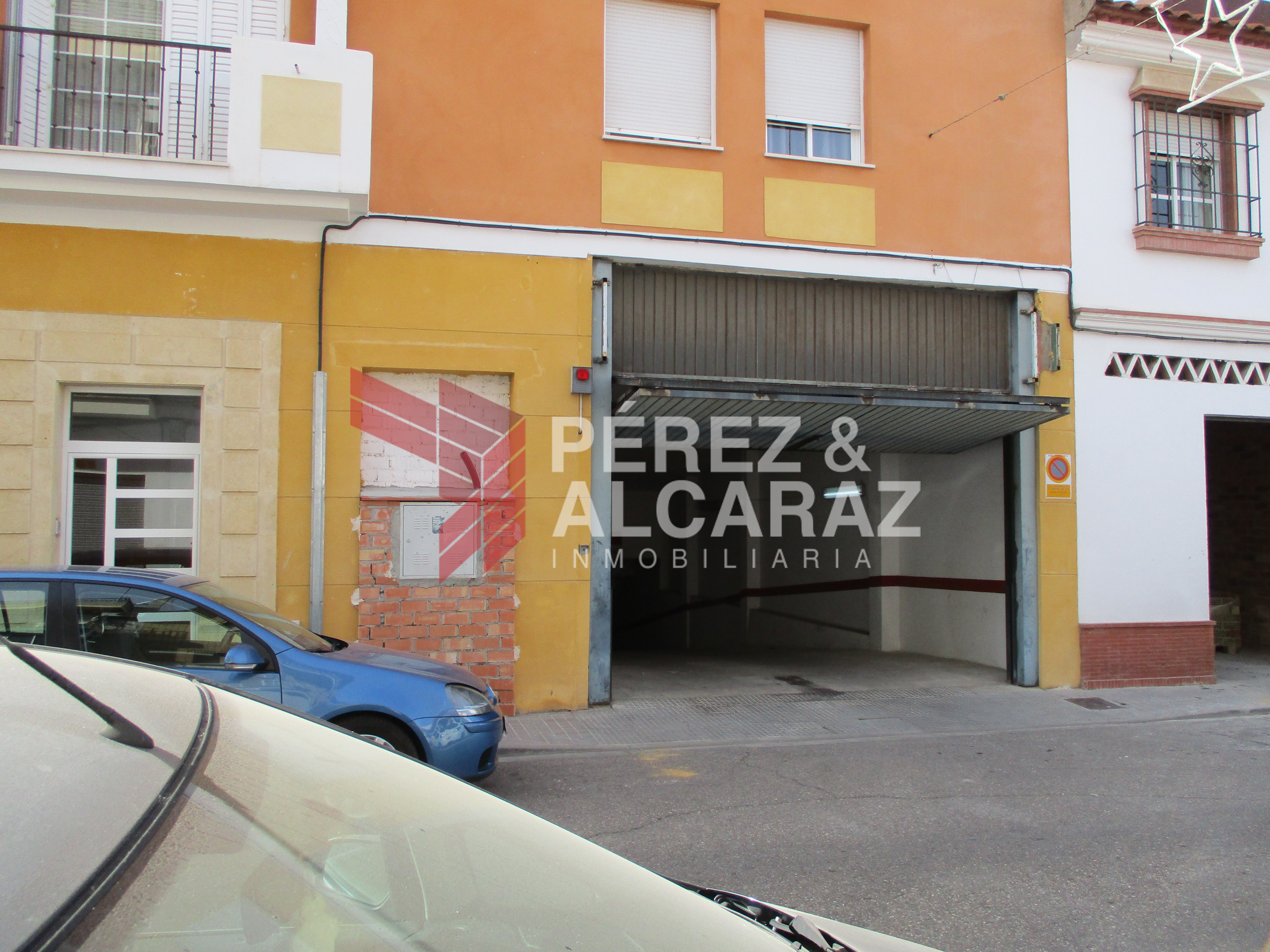 Plaza Garaje en calle Valdés Leal